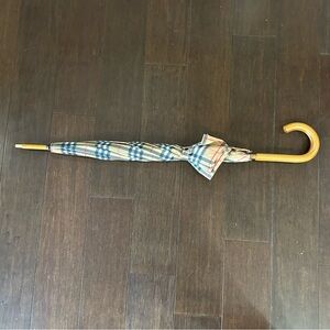 Classic Plaid Long Umbrella with Wooden Hook Handle
